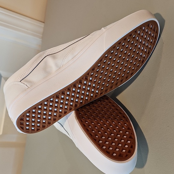 Vans Mens Size 12 Classic White Sneakers - Picture 6 of 7